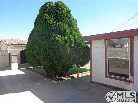 3rd image of 707 La Paz Dr