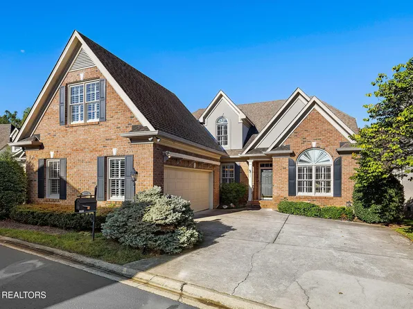 1105 Highgrove Garden Way, Knoxville, TN 37922