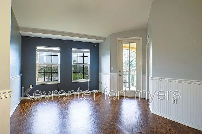 2 bed, 2.0 bath, 1003 sqft, $1,350 — Photo 4