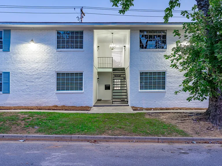 2915 Hope Ave #1 — Photo 22