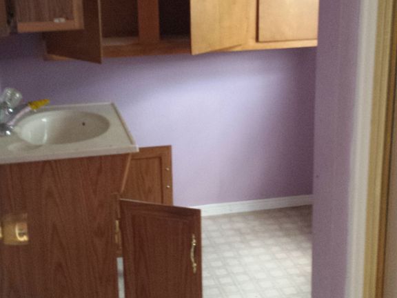 3rd image of 608 Chavez St