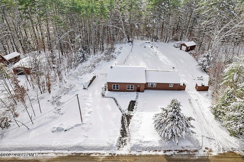 4th image of 134 Delaney Drive