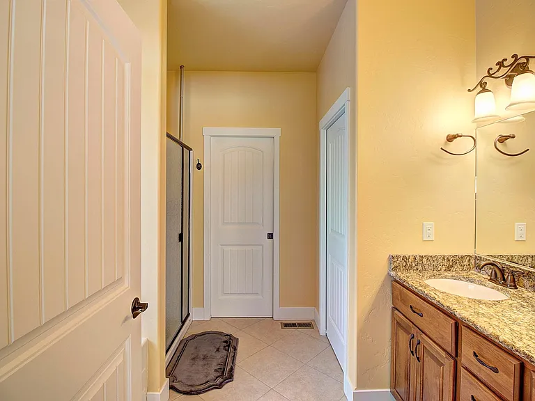 127 Werner Peak Trl — Photo 17