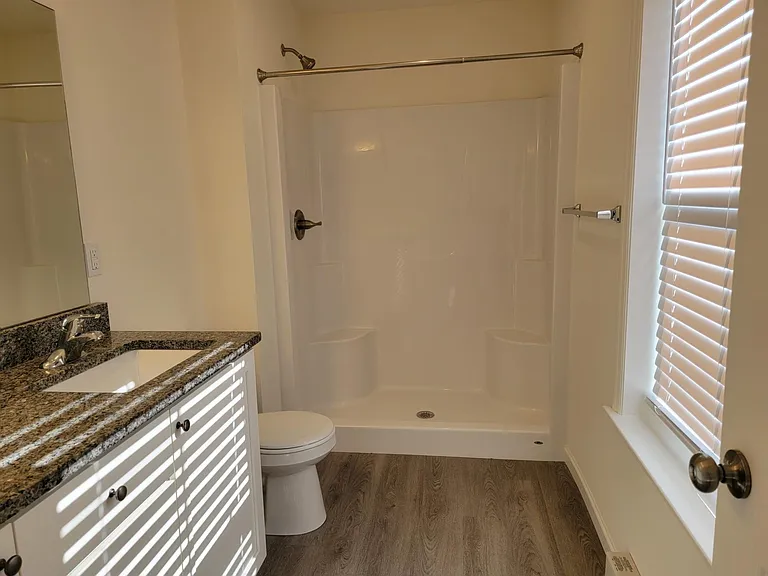 4616 Commerce St — Photo 19