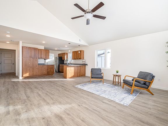 3rd image of 615 NW 7th Ave