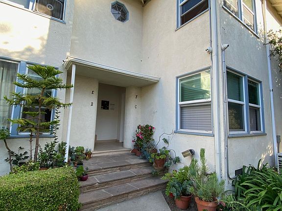 2nd image of 628 Lincoln Blvd APT F