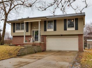 4410 68th St, Urbandale, IA 50322