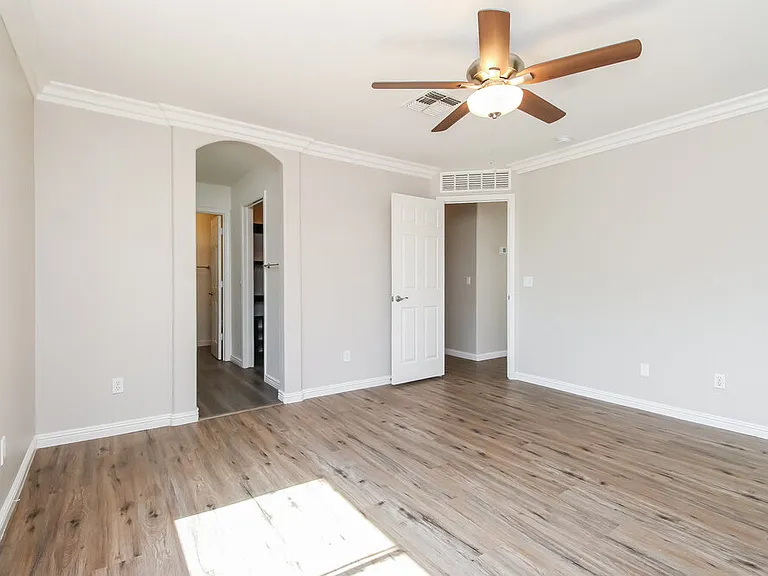 878 E Pollino St — Photo 10