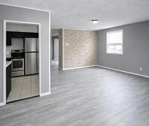 5th image of 40 Connolly Dr