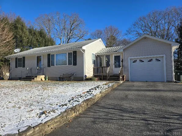 10 George Place, Windham, CT 06256