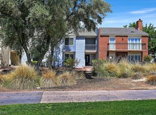 692 Tam O Shanter, Las Vegas, NV 89109