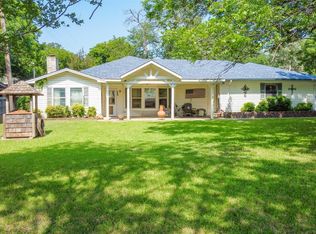 715 Lake Dr, Lake Dallas, TX 75065