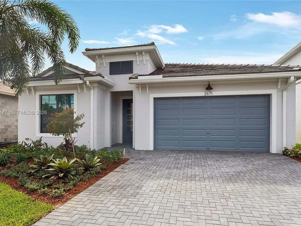 2671 NW 87th Ter