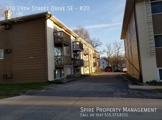 330 29th Street Dr SE APT 20, Cedar Rapids, IA 52403