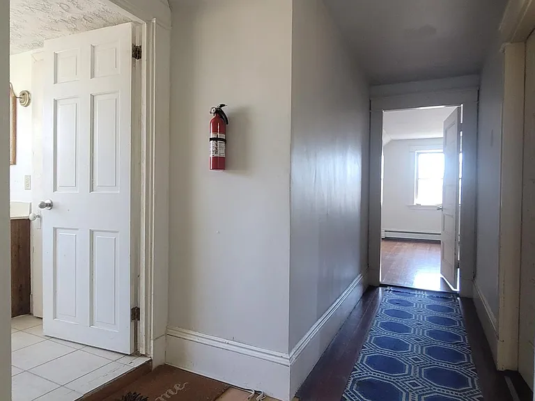 30 Lyman St #B — Photo 16