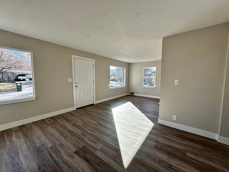2925 Madison Ave — Photo 51