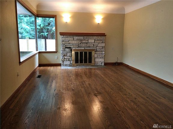 4th image of 4463 S 175th St