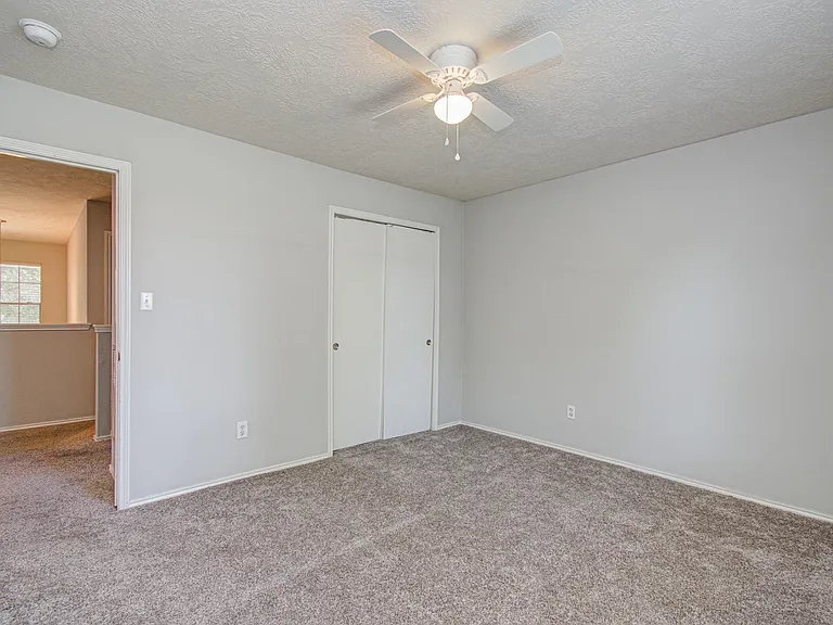 16126 Coleburn Dr — Photo 24