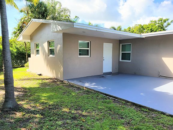 4th image of 9401 SW 181st Ter