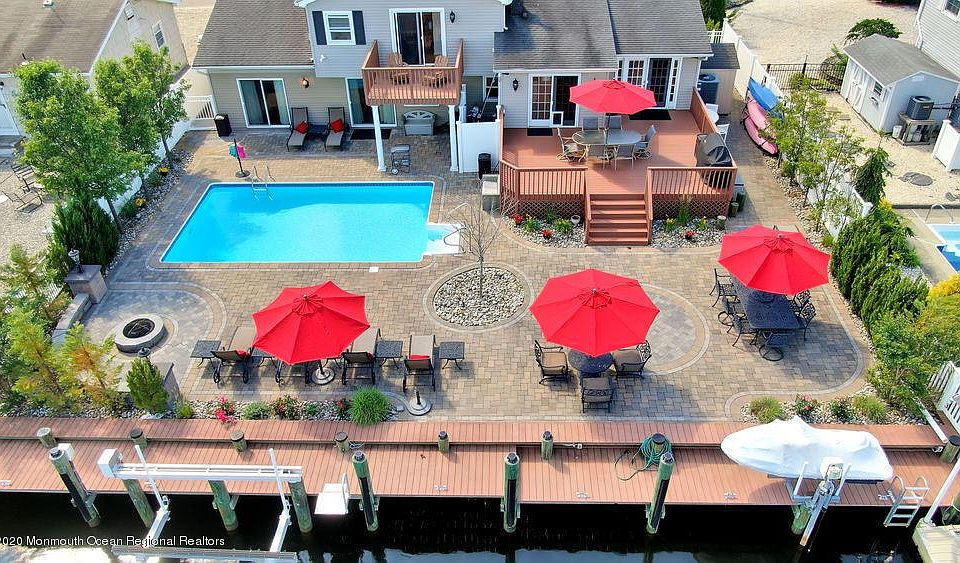 1st image of 31 Mahlon Ct