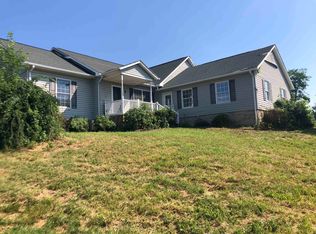 26 Curly Willow Ln, Mount Solon, VA 22843