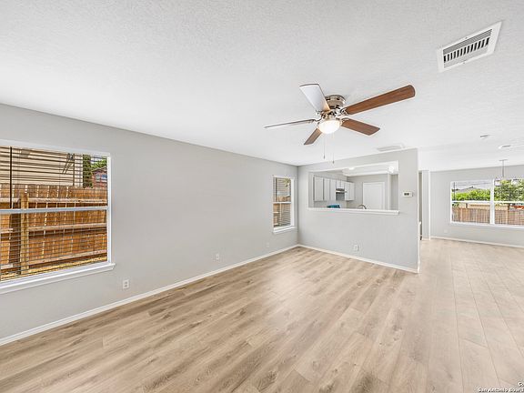 3rd image of 8010 PALMETTO PL