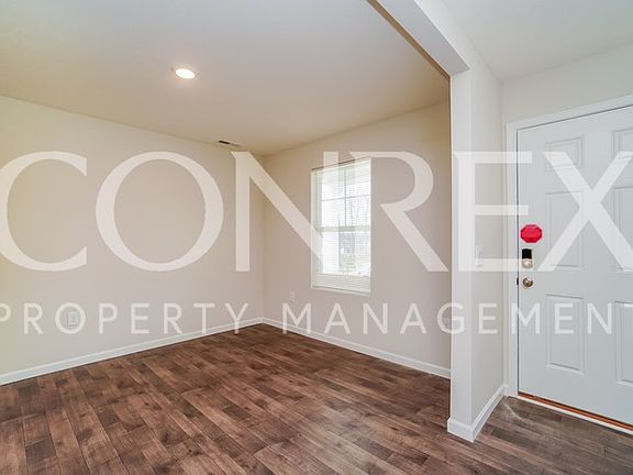 4th image of 5734 Woodville Dr
