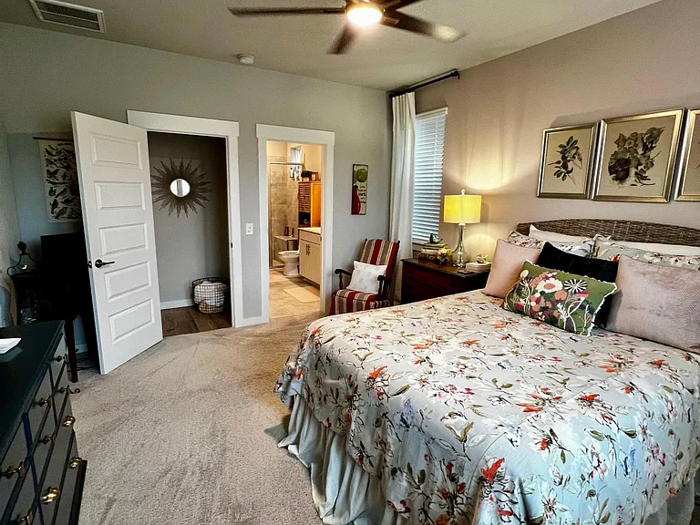 436 Golden Meadow Ln — Photo 9