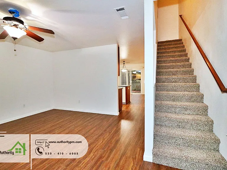 1729 Laurel Ave #B — Photo 7