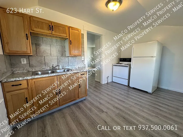 623 Hart St — Photo 9