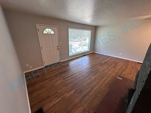 12407 NE Knott St — Photo 3