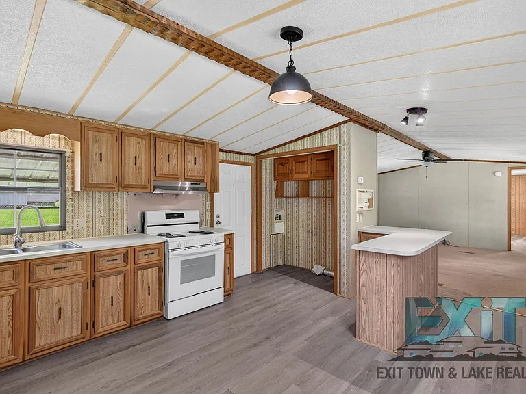 4734 Gasburg Rd — Photo 13