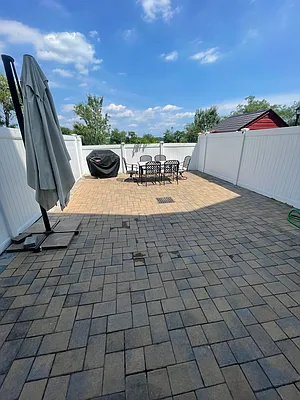 Rented by PMG Real Estate  | media 15