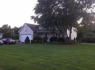 2 Clyde Ct, Hyde Park, NY 12538