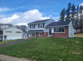 404 Warren Blvd, Broomall, PA 19008