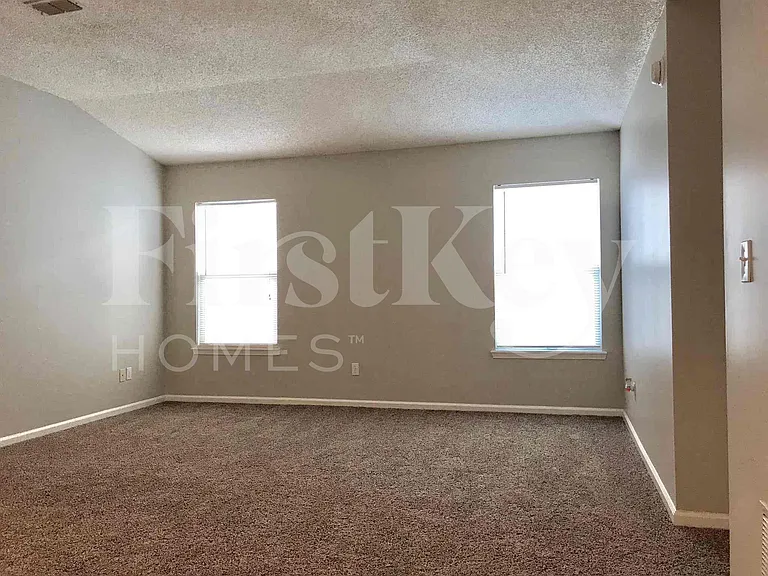 12365 Mastin Cove Rd — Photo 24