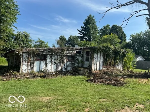 307 S Henley Ave, Carthage, IN 46115