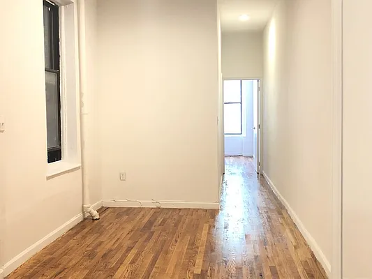 Rented by Sky Management | media 30