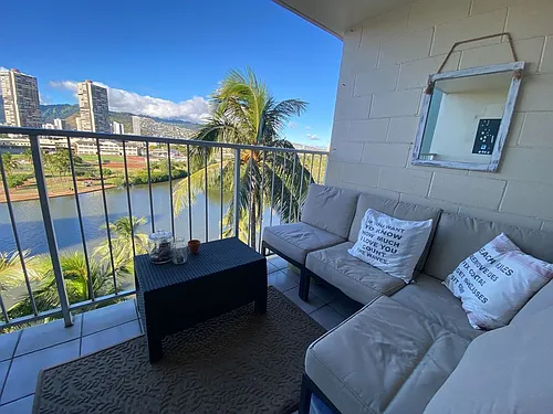 2211 Ala Wai Blvd Photo 1