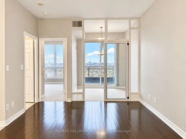 18 Holmes Ave, Toronto, ON