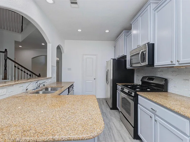 19843 Hawkins Ridge Ln — Photo 11