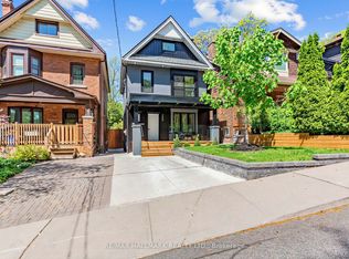 208 Gainsborough Rd, Toronto, ON M4L3C6