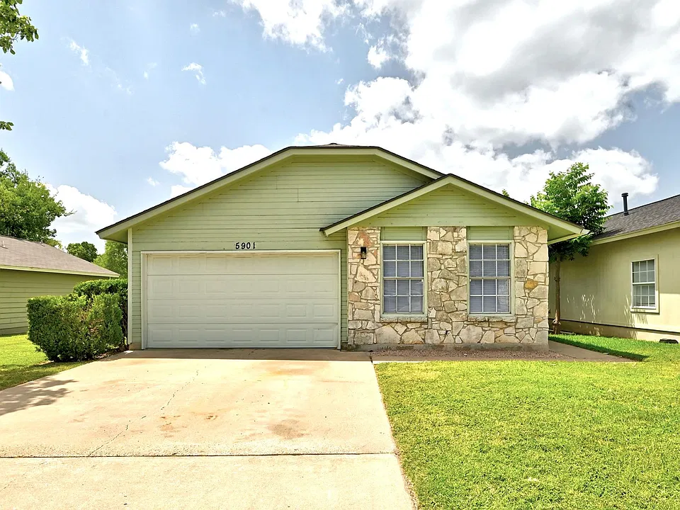 5901 Kevin Kelly Pl