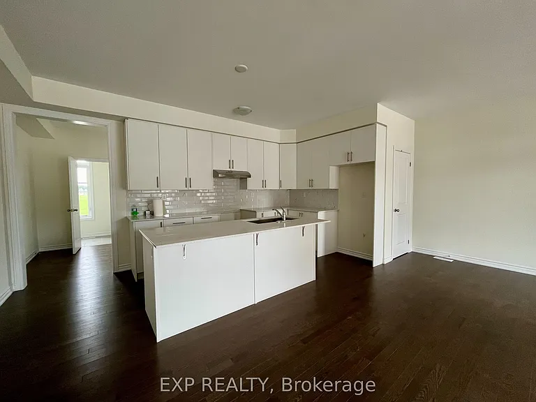116 Blick Cres — Photo 11