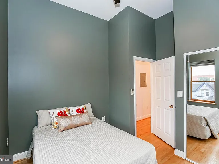 1427 Chapin St NW #301 — Photo 12