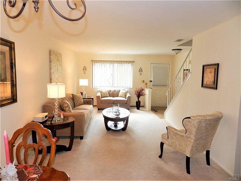 1st image of 138 Buckingham Ct