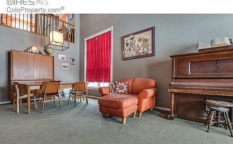 5th image of 371 W Cherrywood Dr
