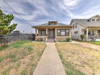 1729 E 22nd St, Los Angeles, CA, 90058