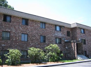 2 Pineland Avenue, Worcester, MA 01604