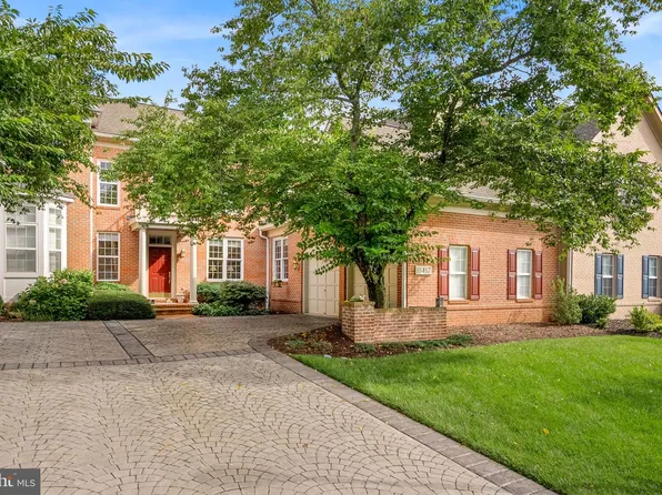 18417 Lanier Island Sq, Leesburg, VA 20176